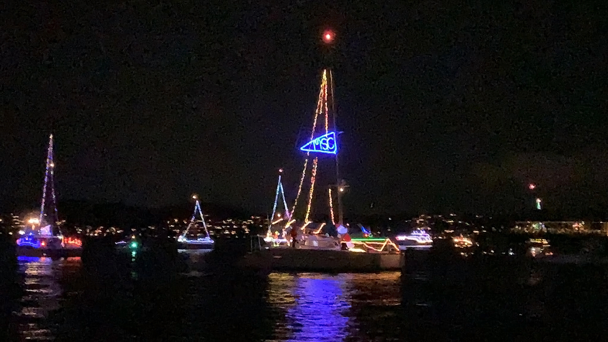 7 Kanaloa 2021 Sausalito Lighted Boat Parade photo by Heather Stewart